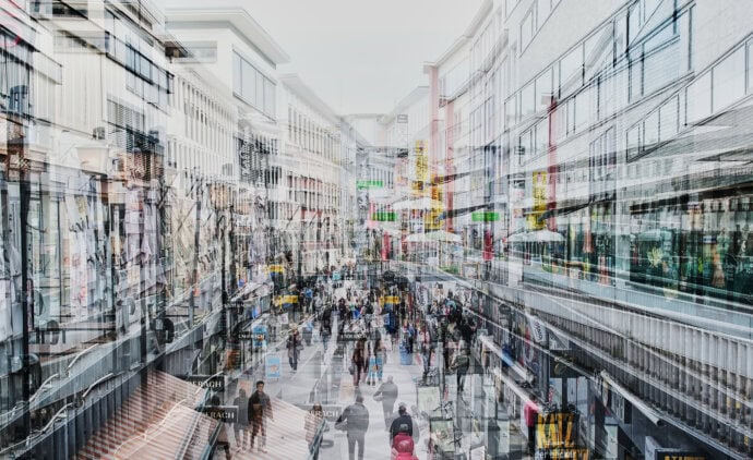Schulstraße in Stuttgart. Mehrfachbelichtung,