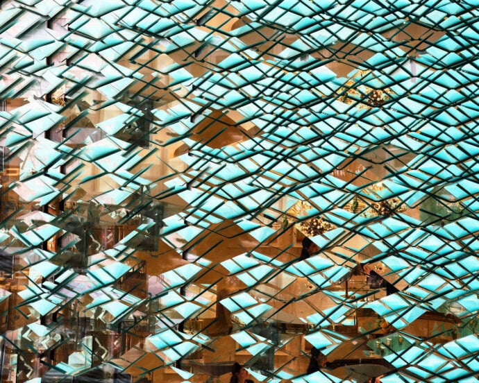 Fensterfront im Dorotheenquartier in Stuttgart